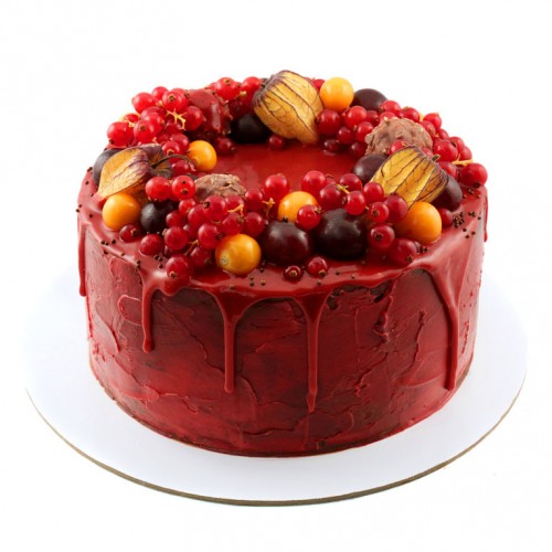 Торт Красный бархат с ягодами