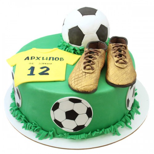 Детский торт футболисту с бутсами