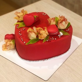Торт Сердце с цветами 
