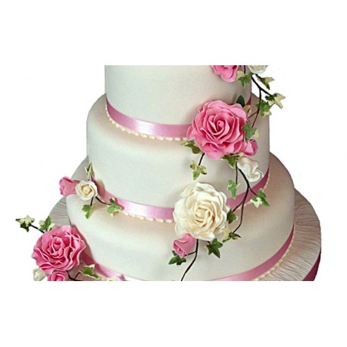 Свадебный многоярусный торт с розами