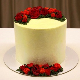 Торт на свадьбу с кремовыми цветами 