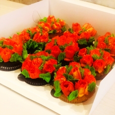 Капкейки с розочками