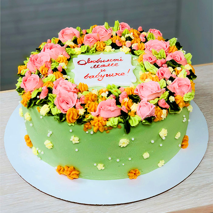 Торт с цветами для мамы и бабушки